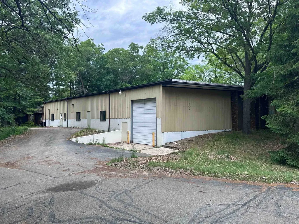 2883 Aero Park Drive Traverse City City MI 49686