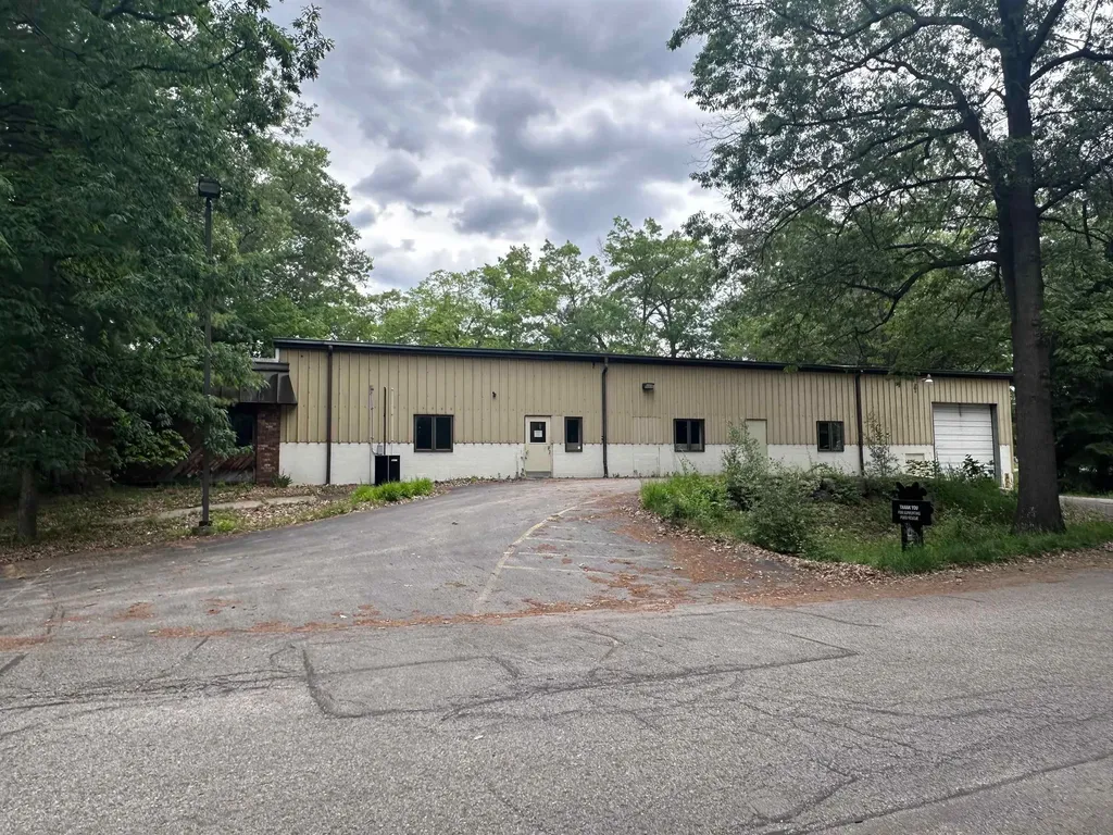 2883 Aero Park Drive Traverse City City MI 49686