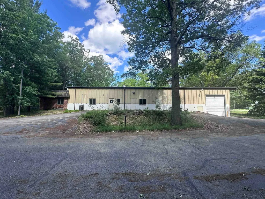 2883 Aero Park Drive Traverse City City MI 49686