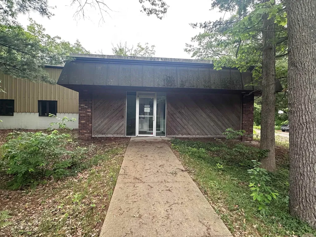 2883 Aero Park Drive Traverse City City MI 49686
