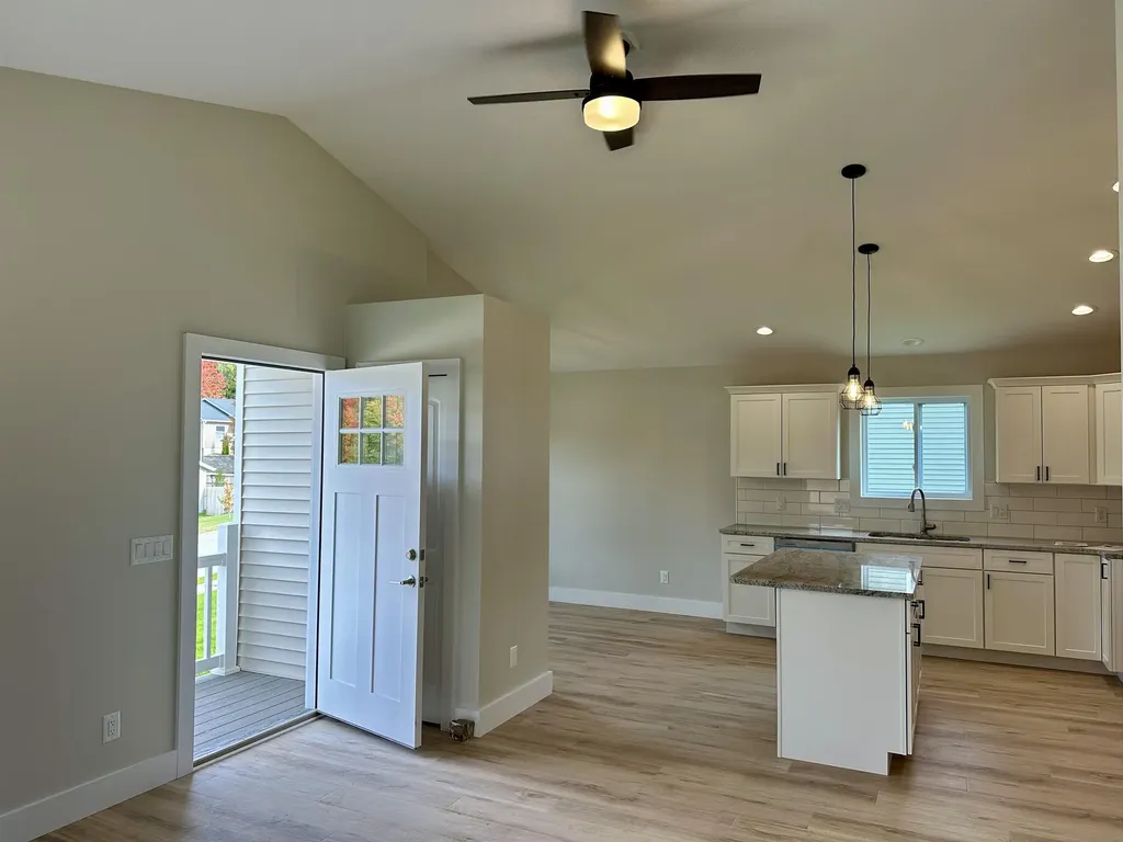 1260 Umber Drive Garfield Charter Township MI 49696