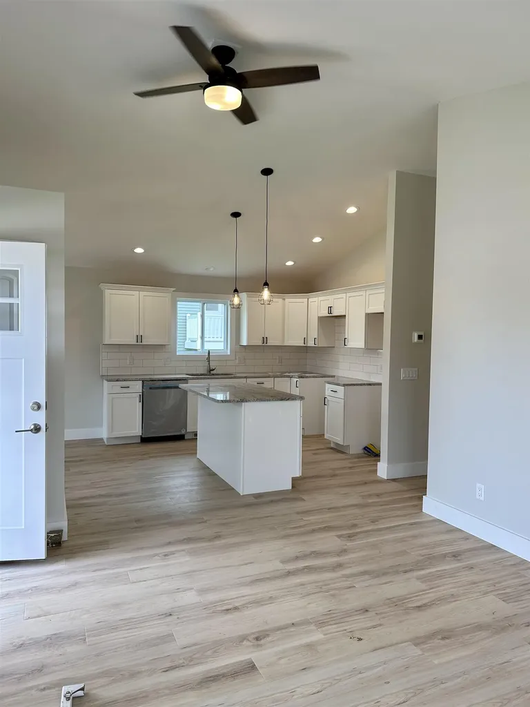 1260 Umber Drive Garfield Charter Township MI 49696