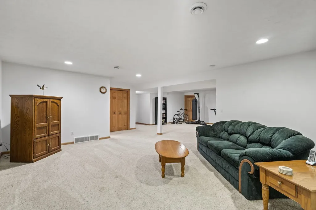 3347 Village Circle Drive East Bay Township MI 49686