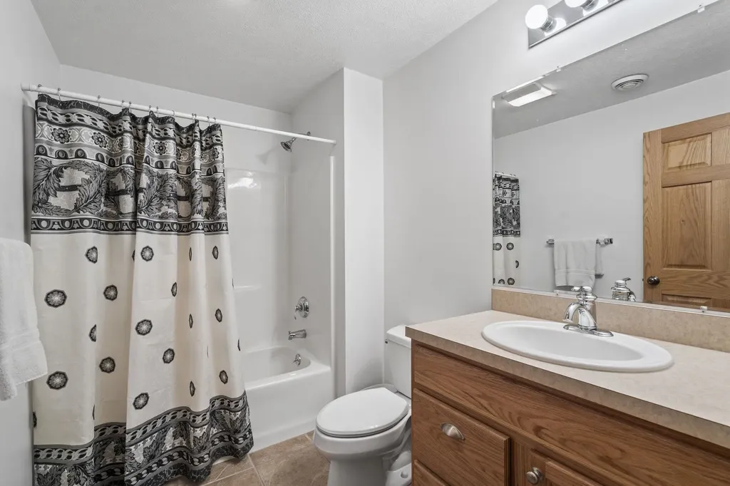 3347 Village Circle Drive East Bay Township MI 49686