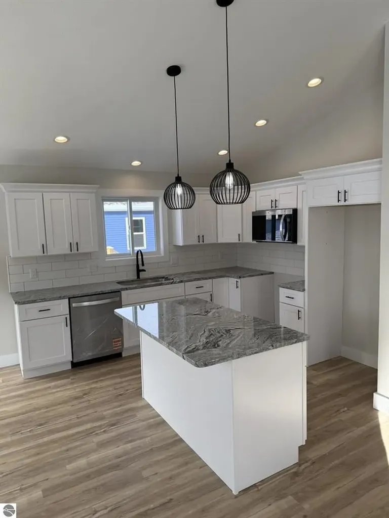 1228 Umber Drive Garfield Charter Township MI 49696