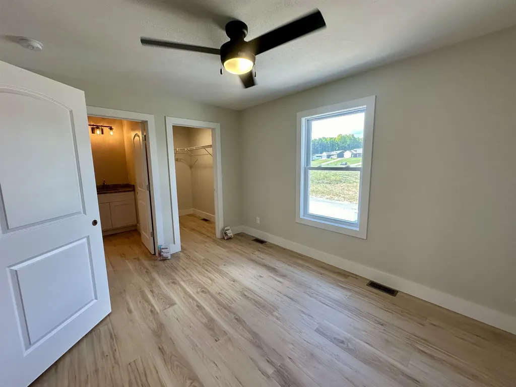 1228 Umber Drive Garfield Charter Township MI 49696