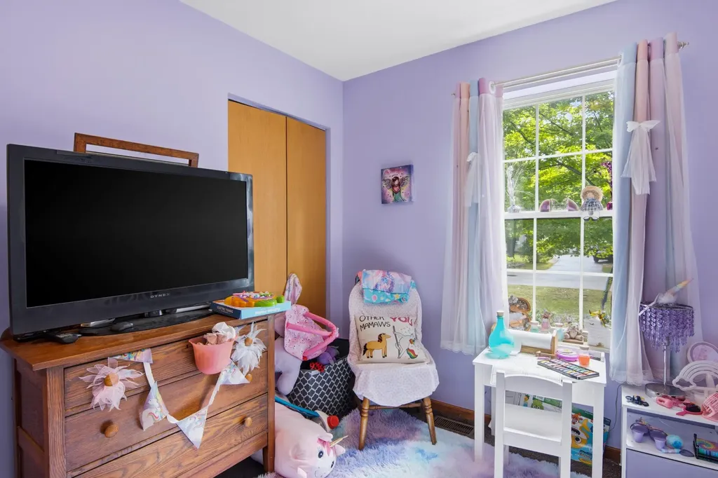 2494 Holland Circle Traverse City City MI 49685