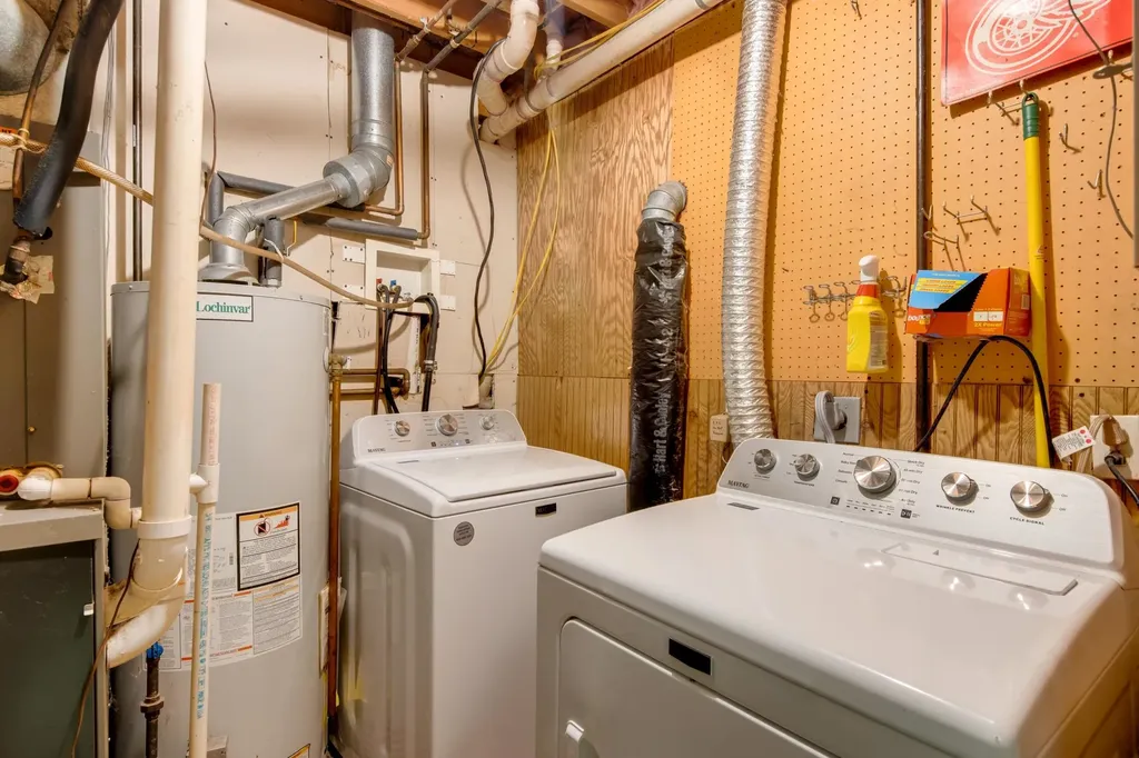 2494 Holland Circle Traverse City City MI 49685