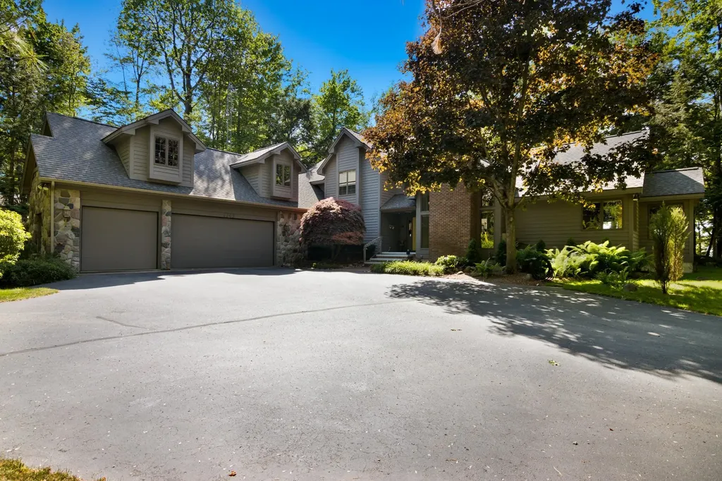 1143 Bay View Drive Torch Lake Township MI 49648