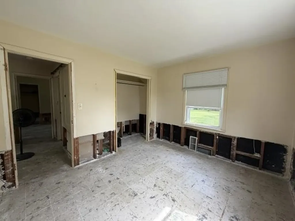 1693 Chestnut Street Cadillac City MI 49601