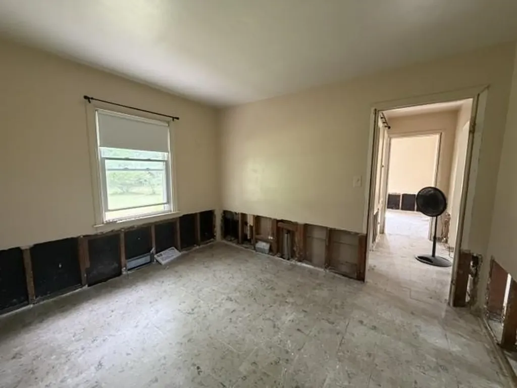 1693 Chestnut Street Cadillac City MI 49601