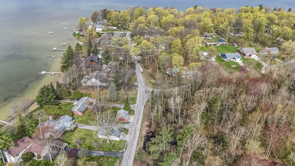 4125 White Birch Drive Green Lake Township MI 49637