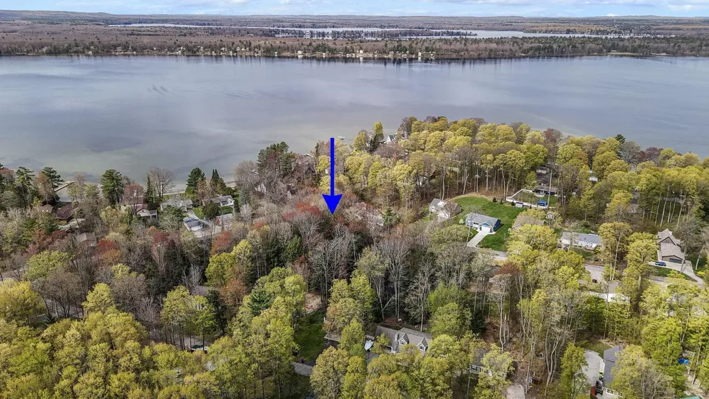 4125 White Birch Drive Green Lake Township MI 49637