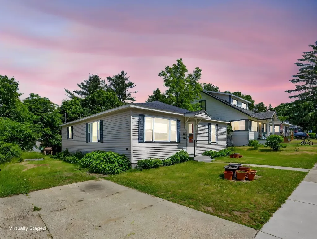 415 Crippen Street Cadillac City MI 49601