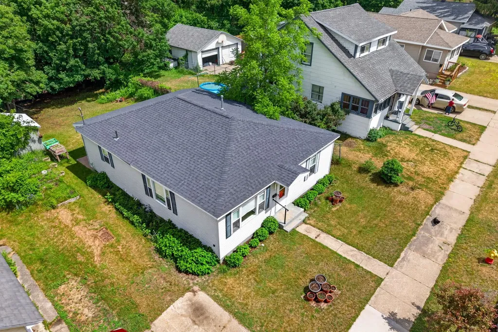 415 Crippen Street Cadillac City MI 49601