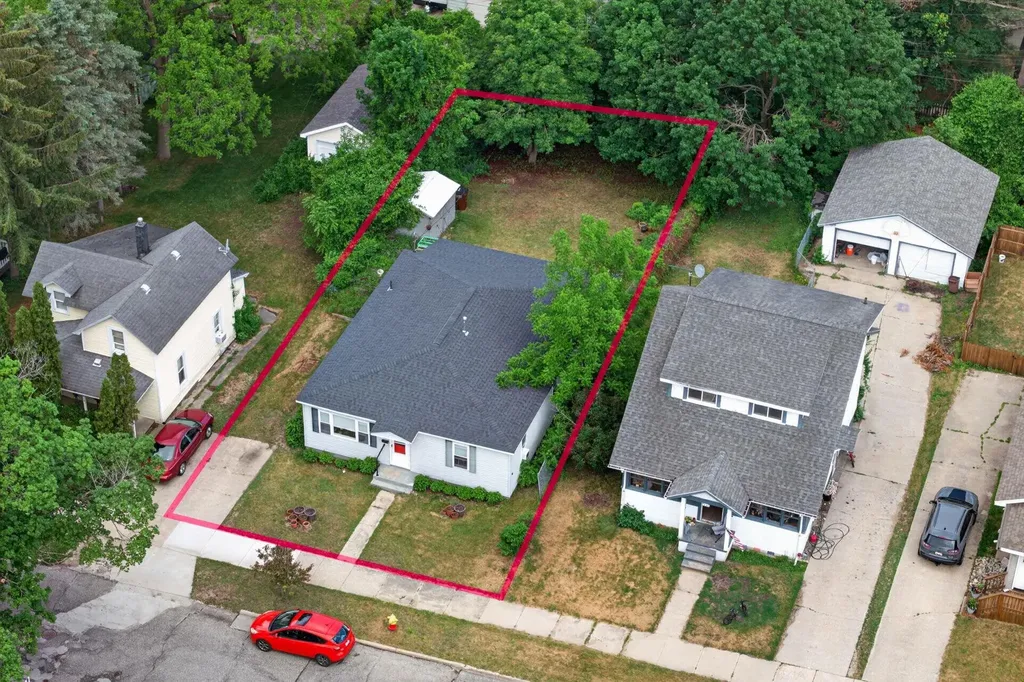 415 Crippen Street Cadillac City MI 49601