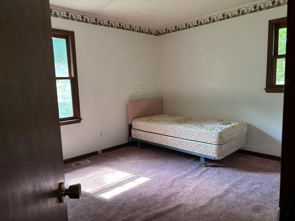 10009 E Lakeview Hills Road Elmwood Charter Township MI 49684