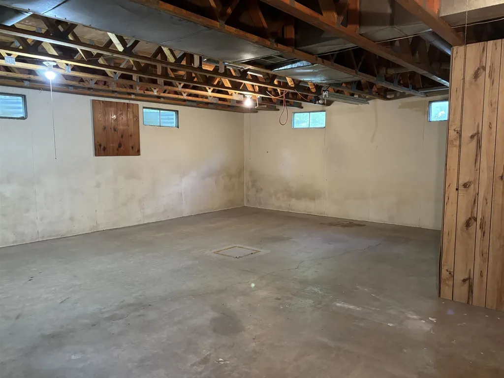 10009 E Lakeview Hills Road Elmwood Charter Township MI 49684