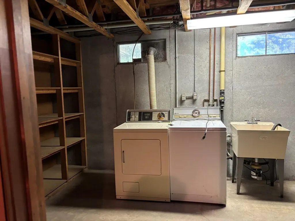 10009 E Lakeview Hills Road Elmwood Charter Township MI 49684