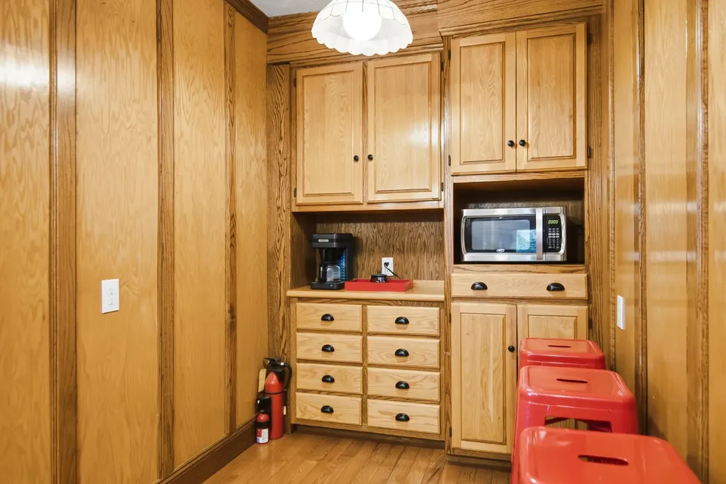 8491 Us-31 N Acme Township MI 49690