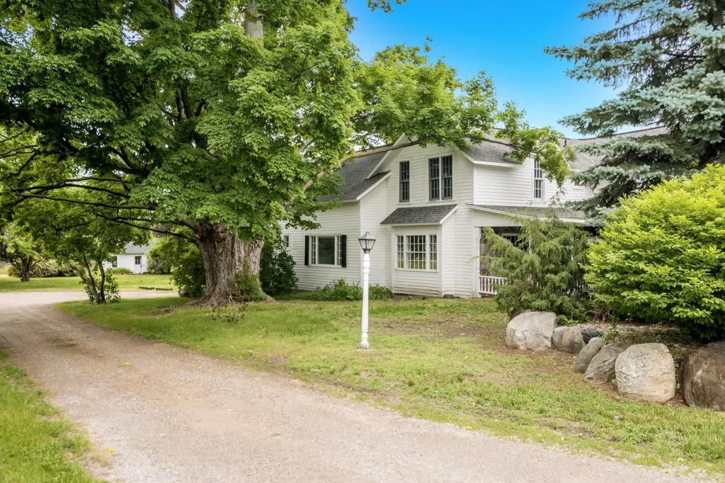 8491 Us-31 N Acme Township MI 49690