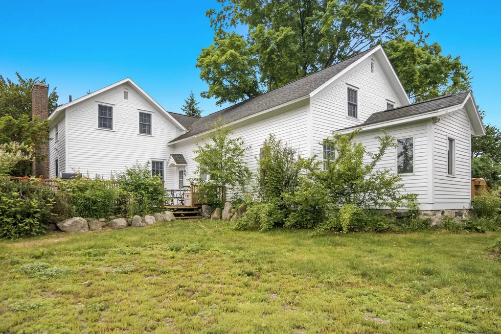 8491 Us-31 N Acme Township MI 49690