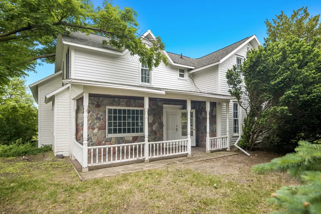8491 Us-31 N Acme Township MI 49690