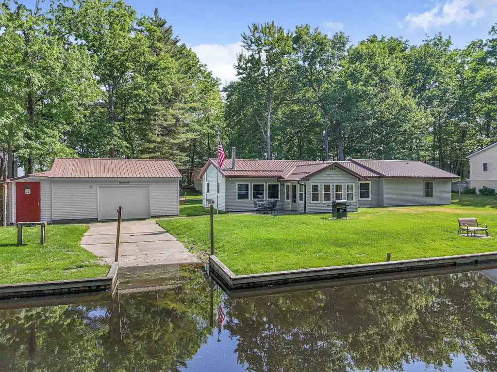 311 W Lake Drive Cherry Grove Township MI 49601