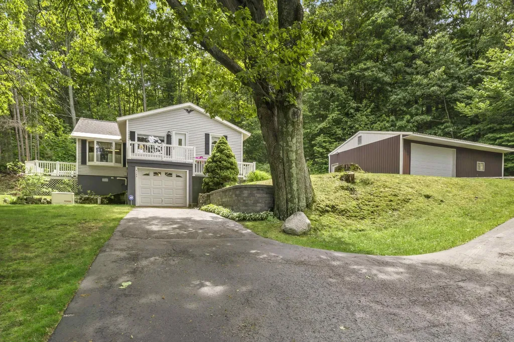 4145 Frankfort Highway Crystal Lake Township MI 49635