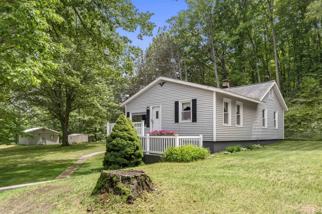 4145 Frankfort Highway Crystal Lake Township MI 49635