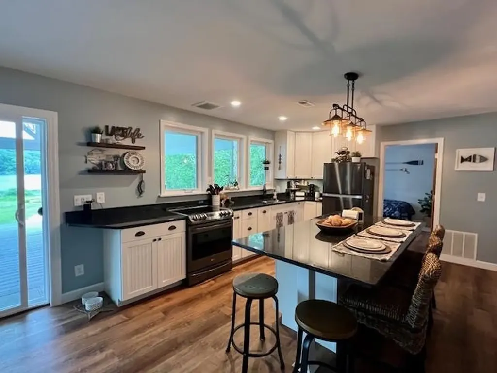 4907 Murray Lane Echo Township MI 49727
