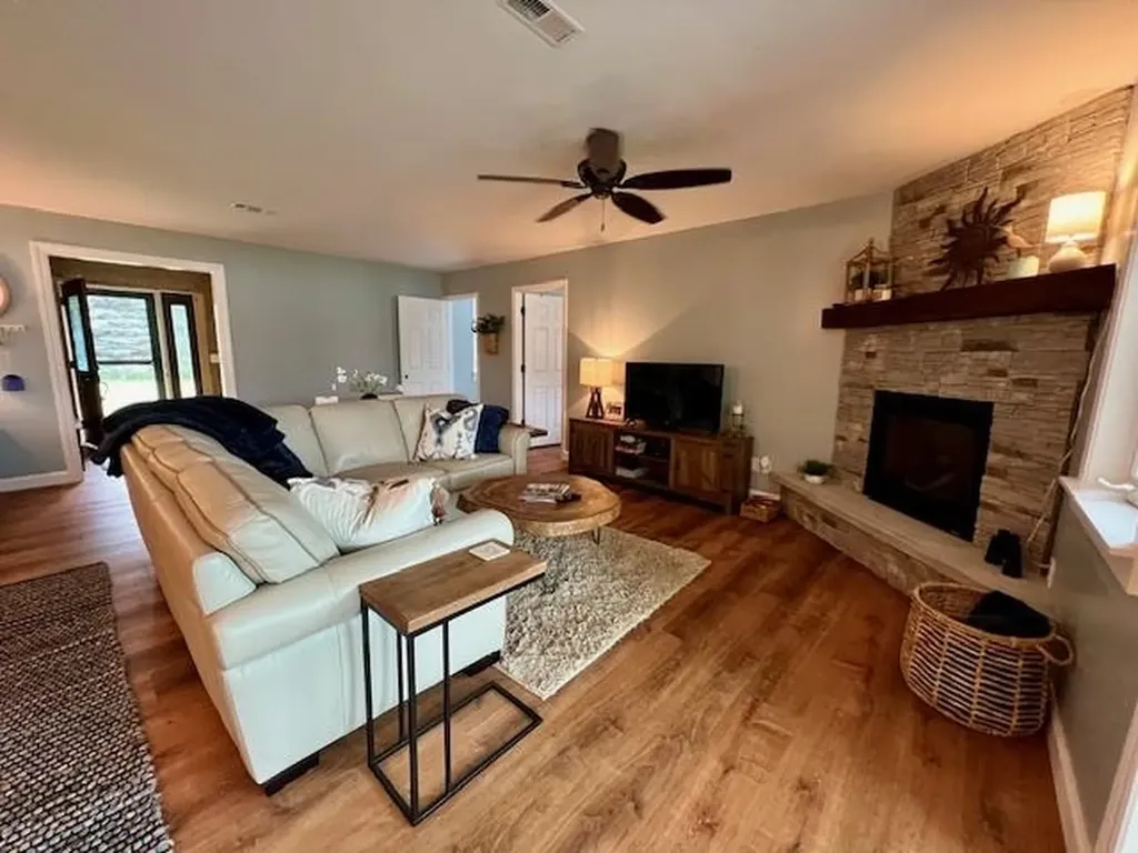 4907 Murray Lane Echo Township MI 49727