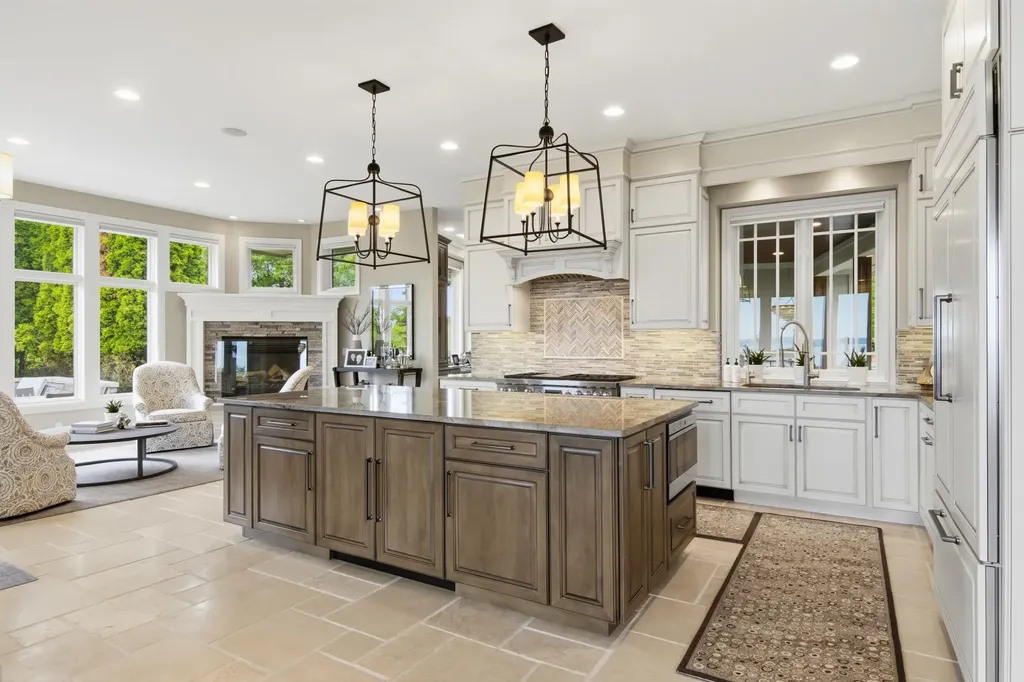 8546 East Beach Trail Peninsula Township MI 49686