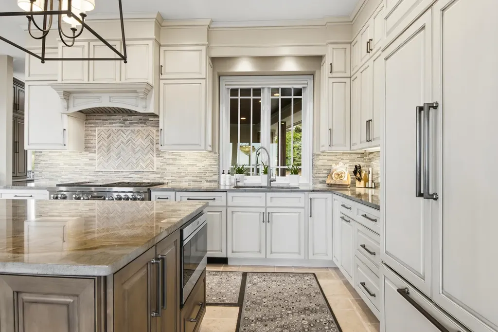 8546 East Beach Trail Peninsula Township MI 49686