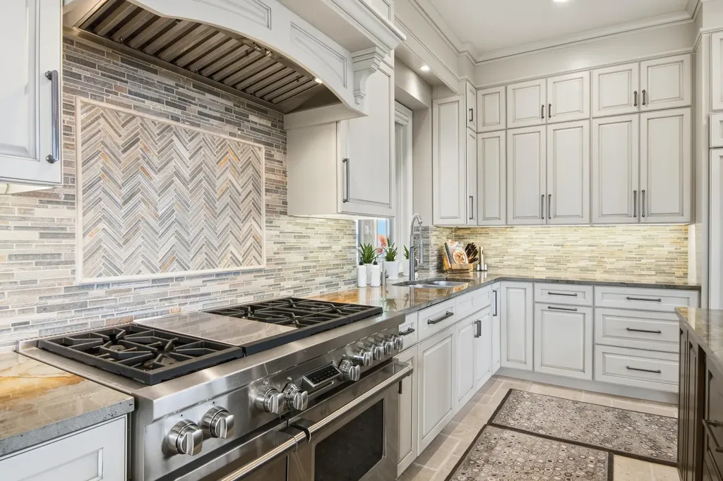 8546 East Beach Trail Peninsula Township MI 49686