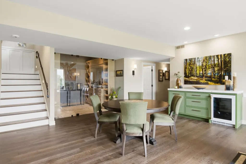 8546 East Beach Trail Peninsula Township MI 49686