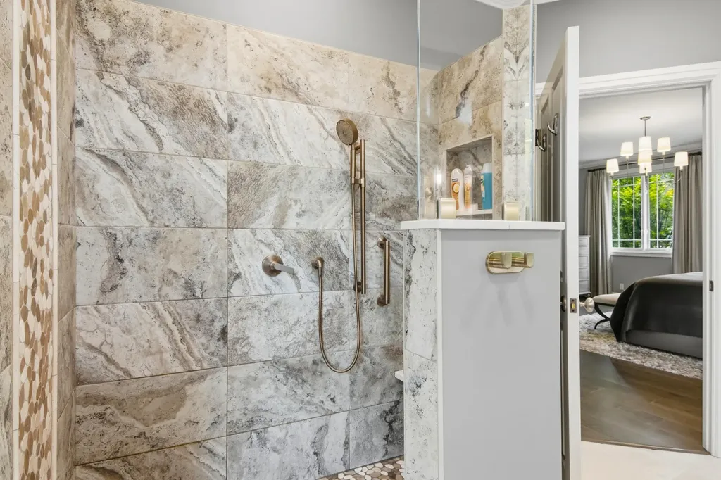 8546 East Beach Trail Peninsula Township MI 49686