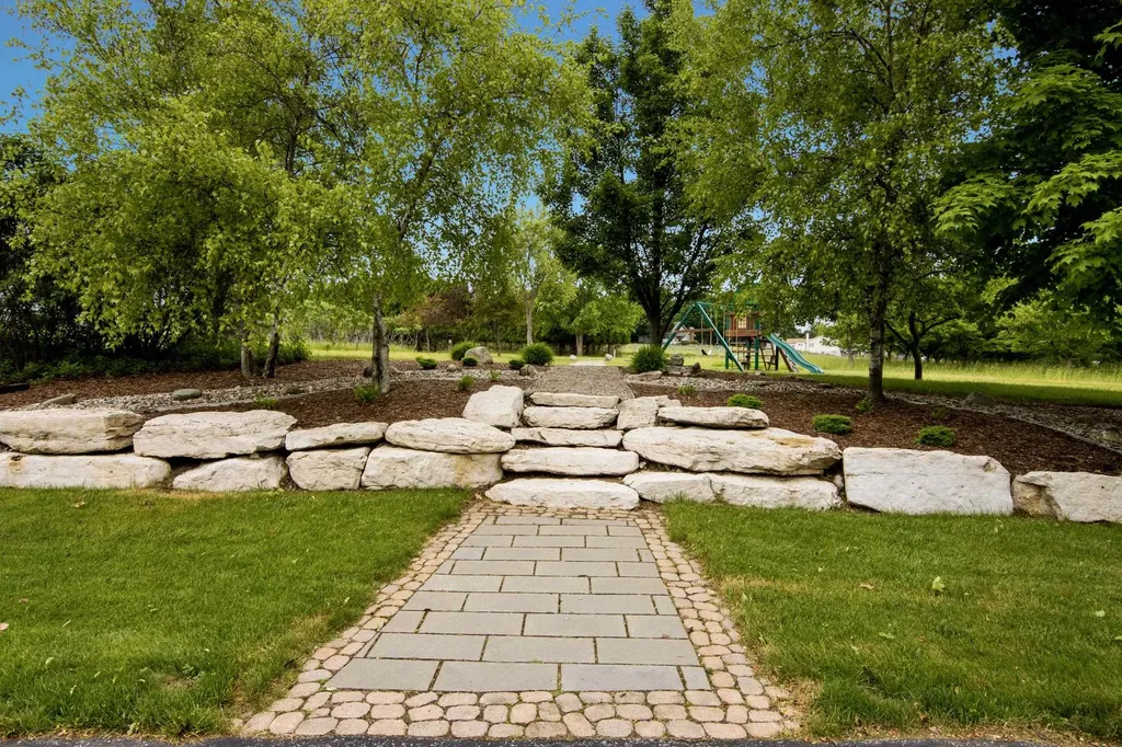 8546 East Beach Trail Peninsula Township MI 49686