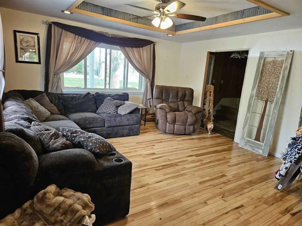108 S Huron Reeder Township MI 49651