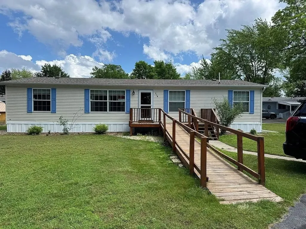 714 Golfview Circle Elk Rapids Township MI 49629