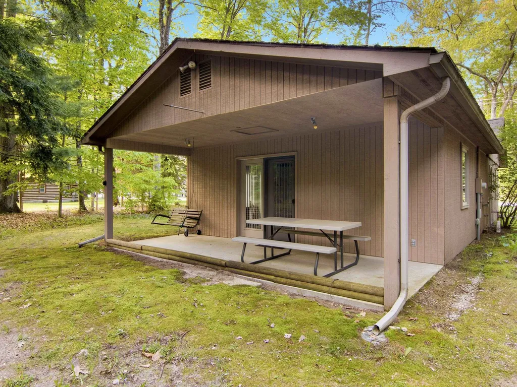 8604 Deadstream Road Lake Township MI 49640