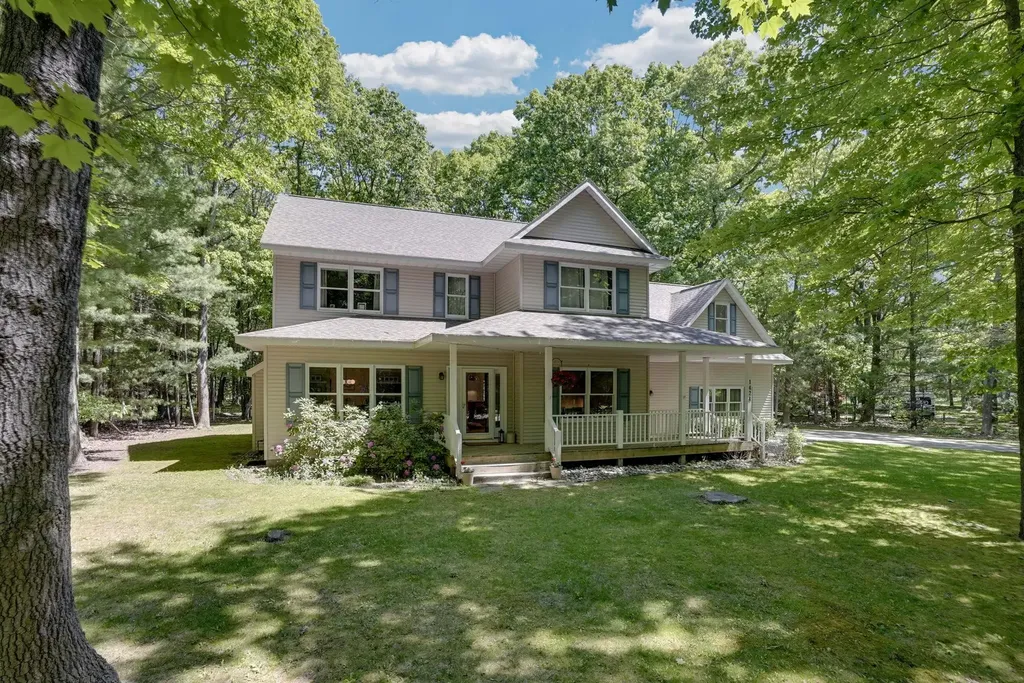 1424 Timber Ridge Drive Filer Charter Township MI 49660