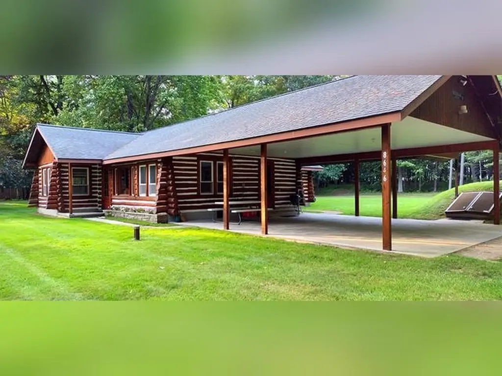 8646 Deadstream Road Lake Township MI 49640
