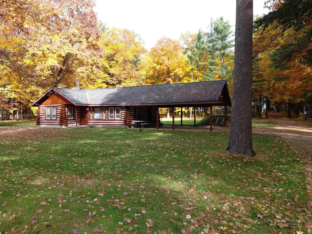 8646 Deadstream Road Lake Township MI 49640