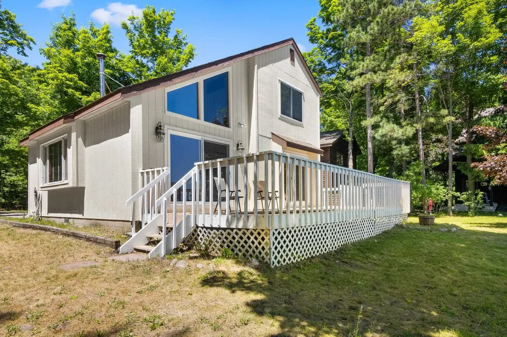 2881 N West Torch Lake Drive Torch Lake Township MI 49648
