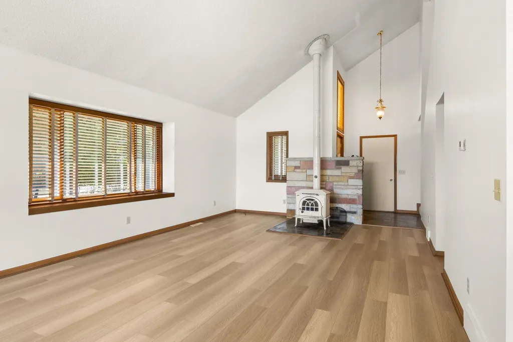 2881 N West Torch Lake Drive Torch Lake Township MI 49648