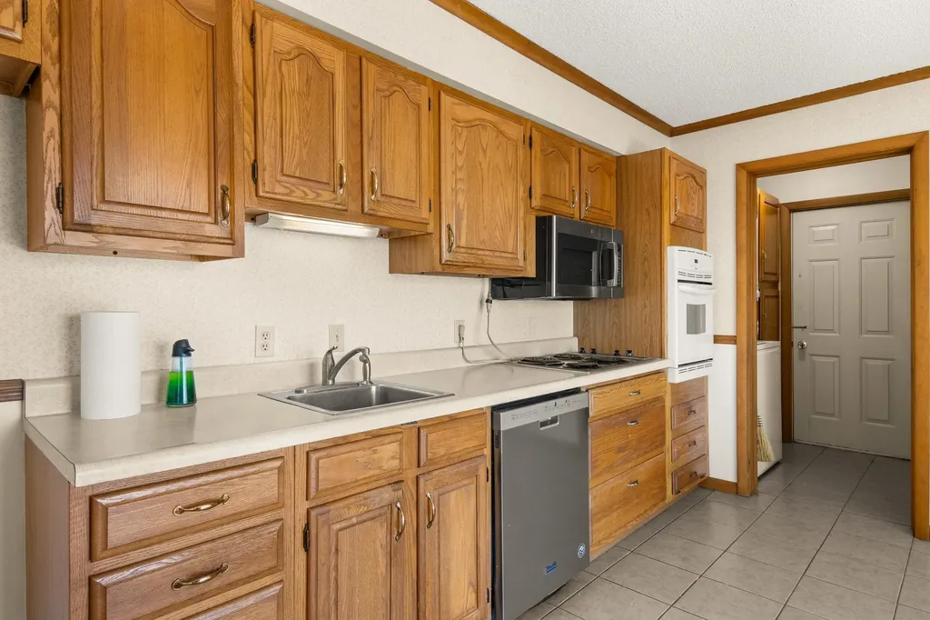2881 N West Torch Lake Drive Torch Lake Township MI 49648