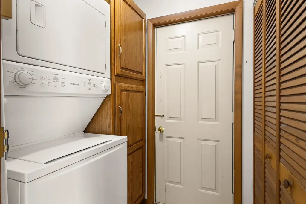 2881 N West Torch Lake Drive Torch Lake Township MI 49648