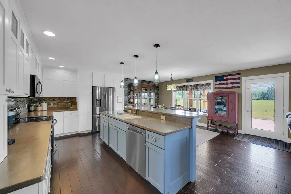 4690 E Houghton Lake Road Aetna Township MI 49651