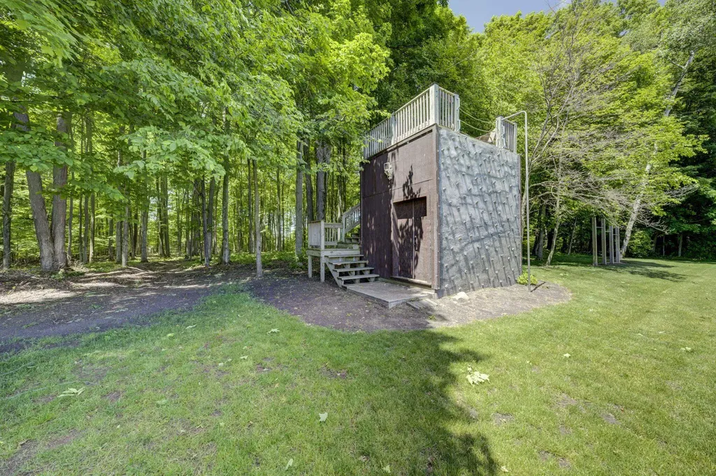 9318 Schichtel Road Paradise Township MI 49649